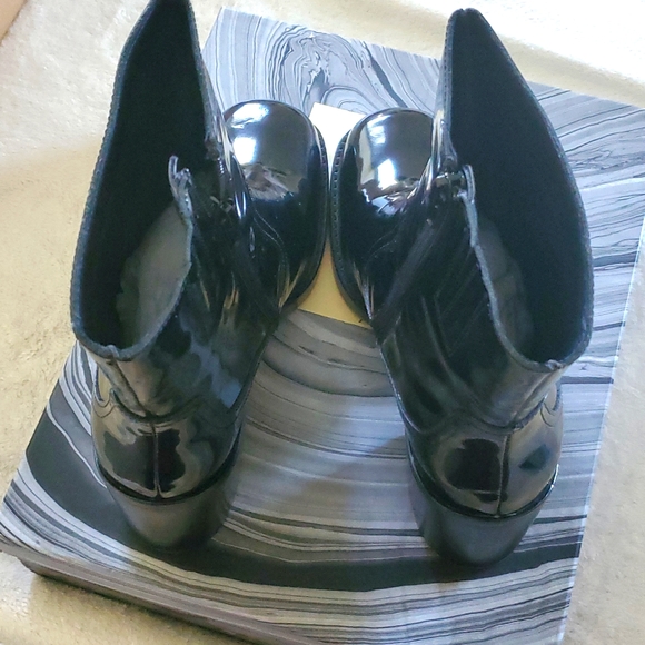 NWT Jeffery Campbell - Picture 5 of 9